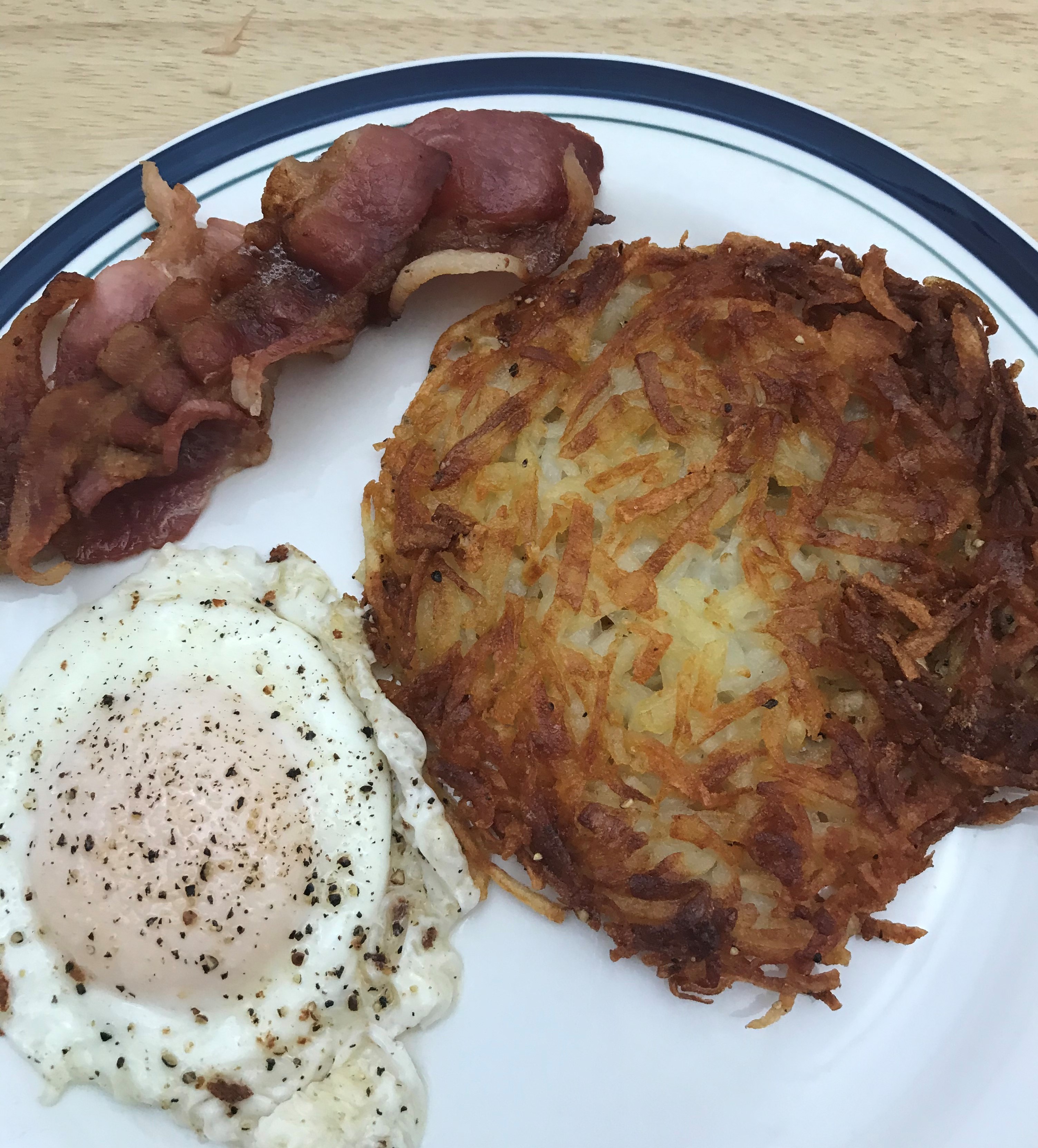 You are currently viewing Bacon Egg Hashbrown