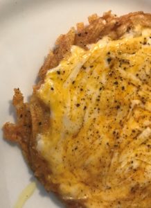 Read more about the article Cheesy Hashbrowns & Egg