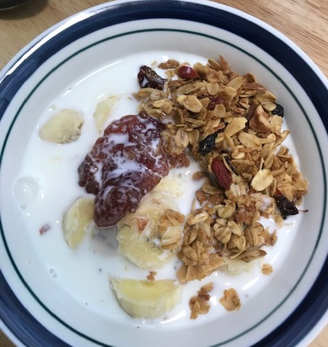Read more about the article Granola banana & milk