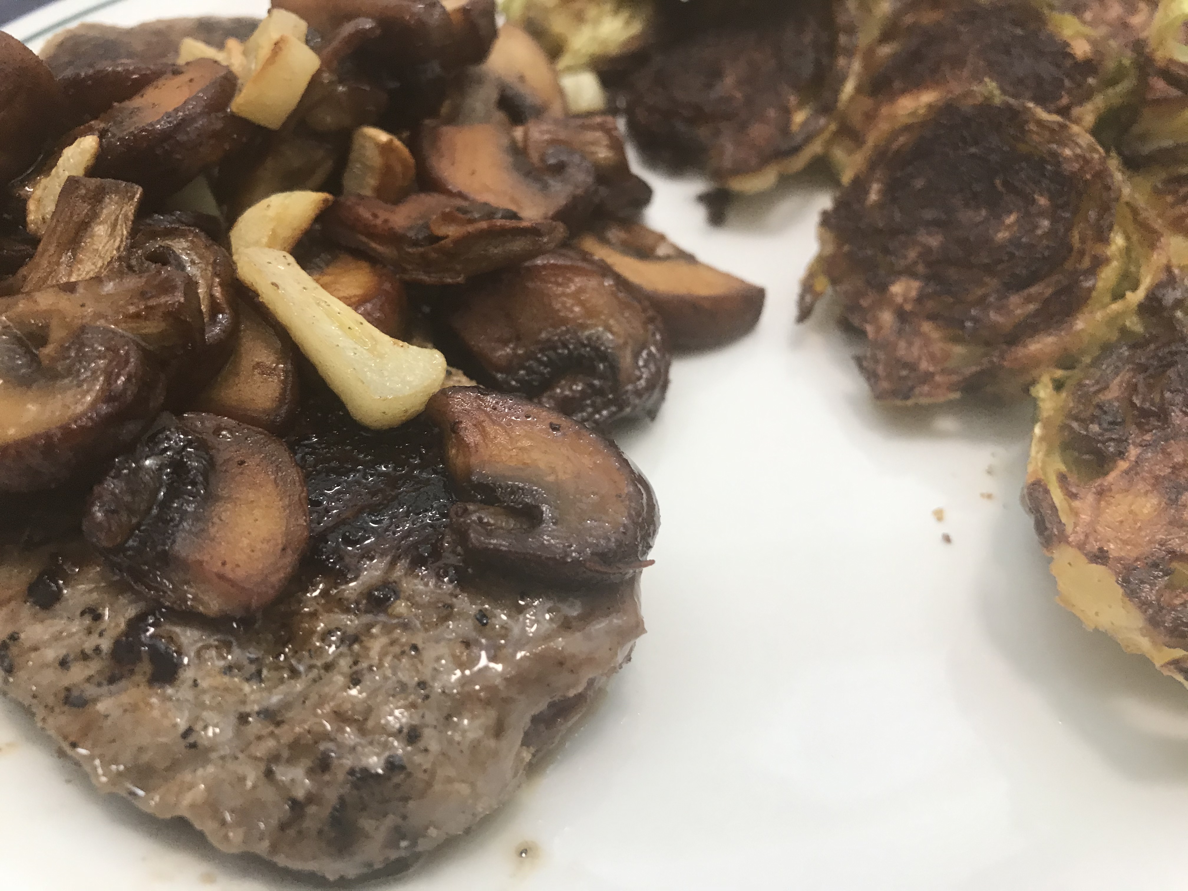 Read more about the article Steak Mushrooms & Brussels