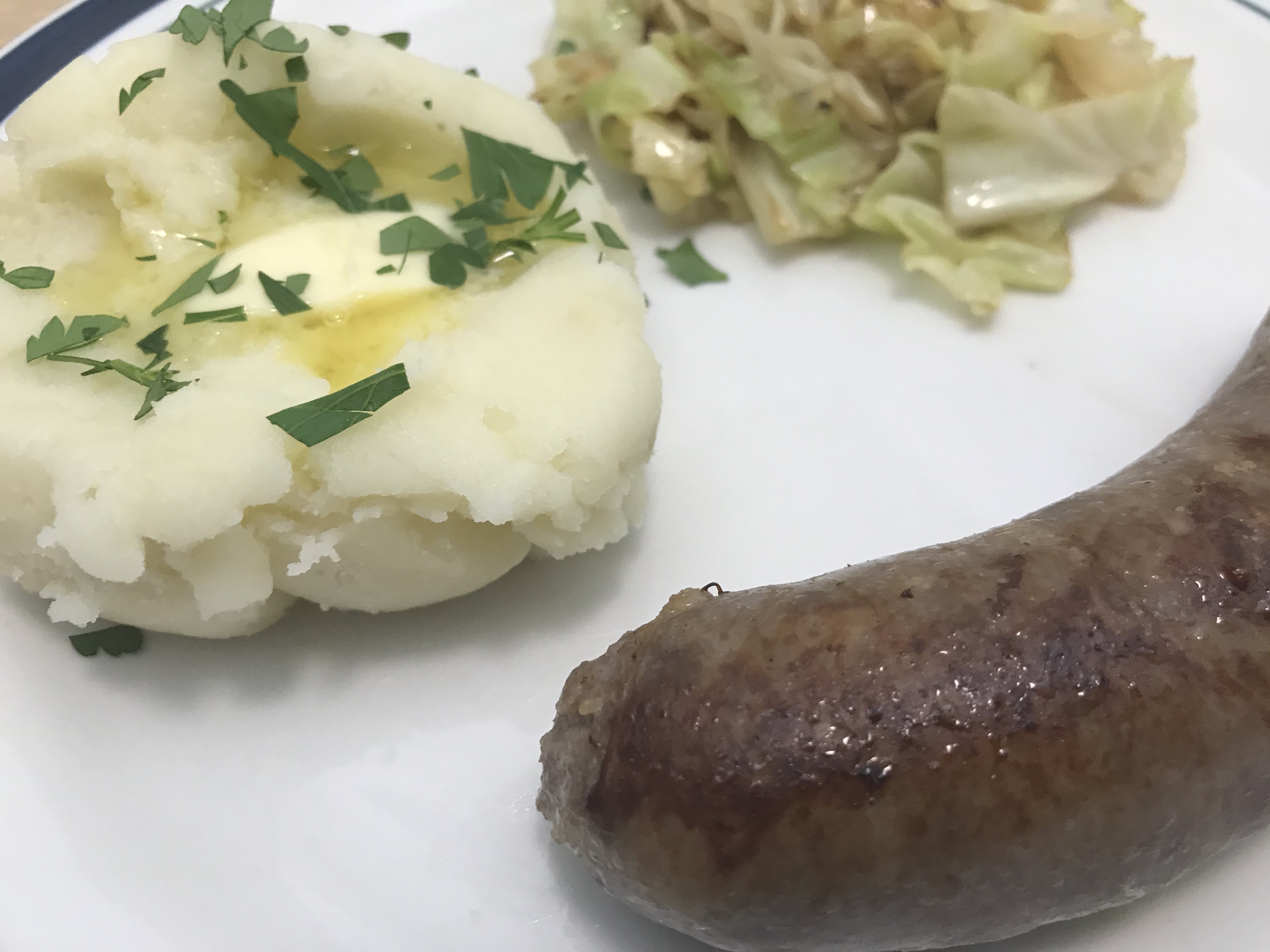 Read more about the article Bangers, cabbage & potatoes
