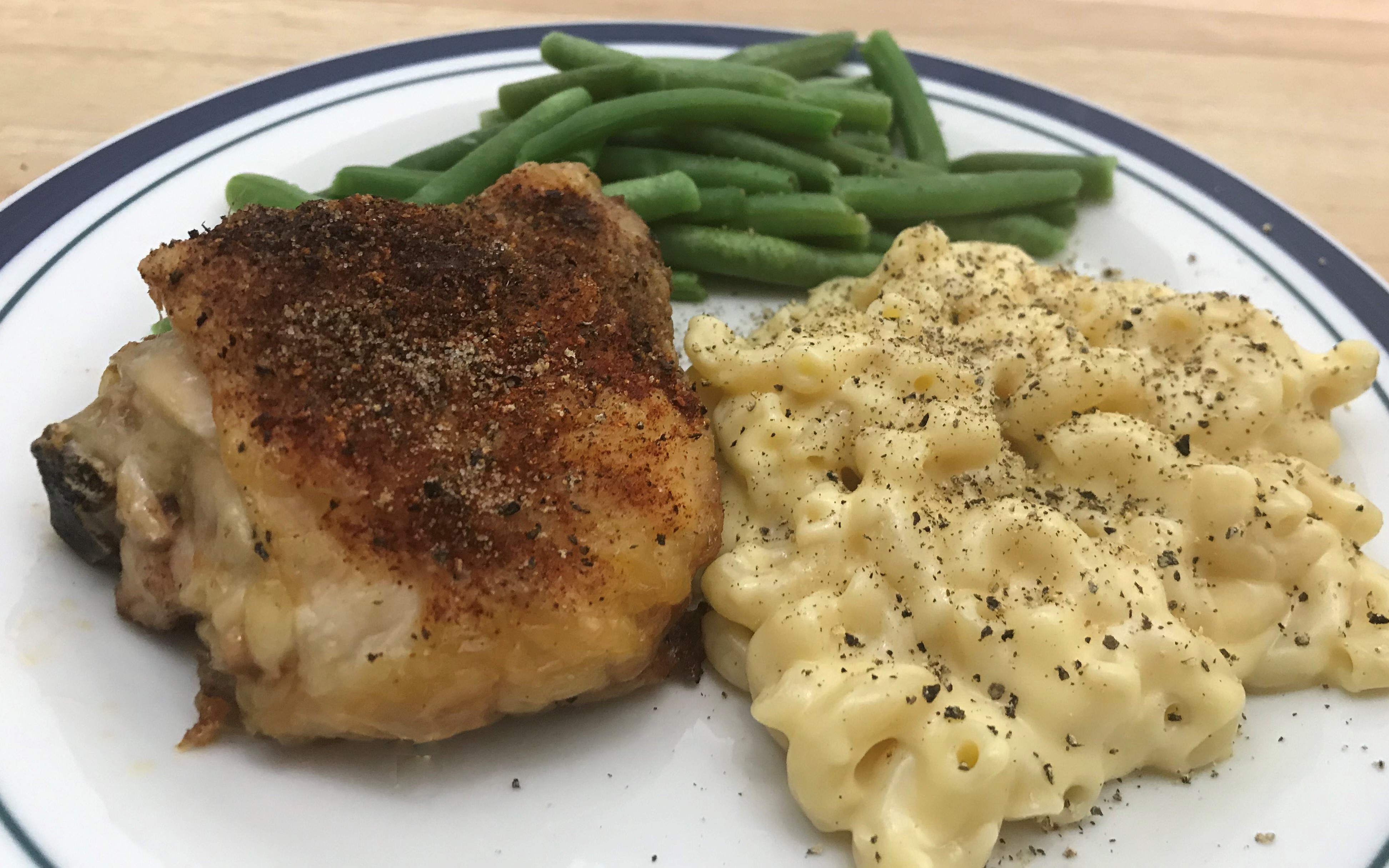 Read more about the article Roasted Chicken Thigh with Mac-n-Cheese