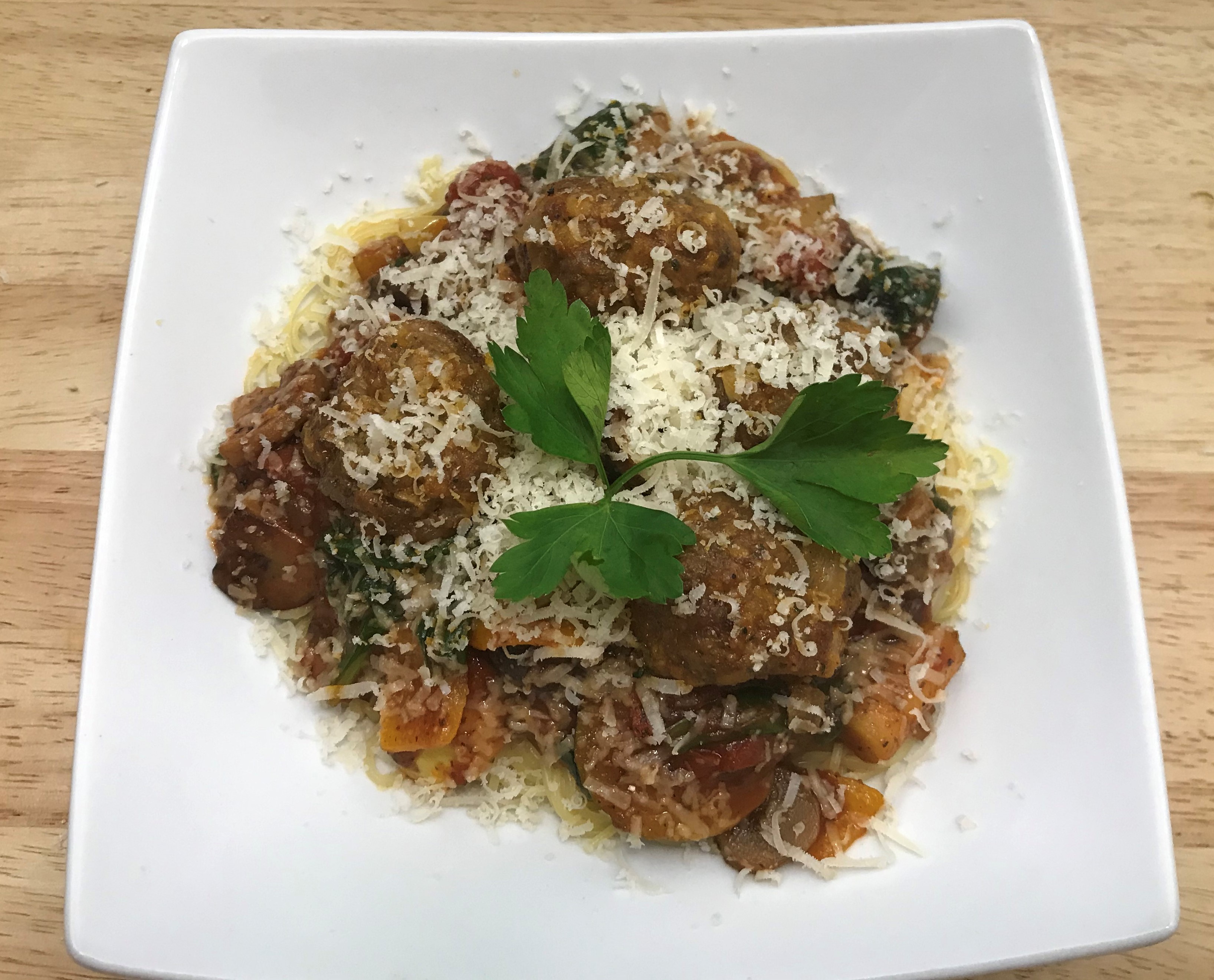 Read more about the article Chunky Marinara & Meatballs