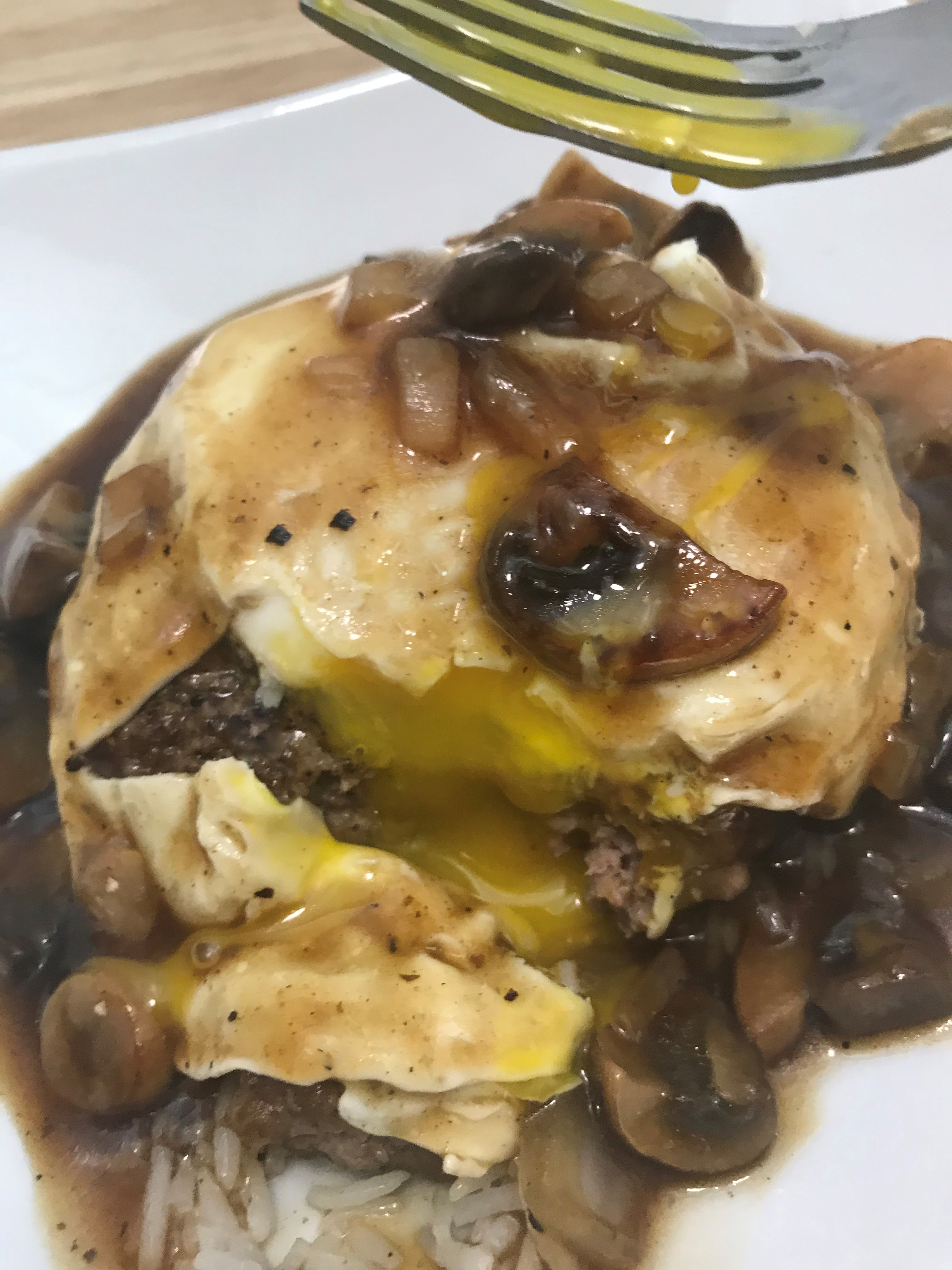 Read more about the article Loco Moco with Mushroom Gravy