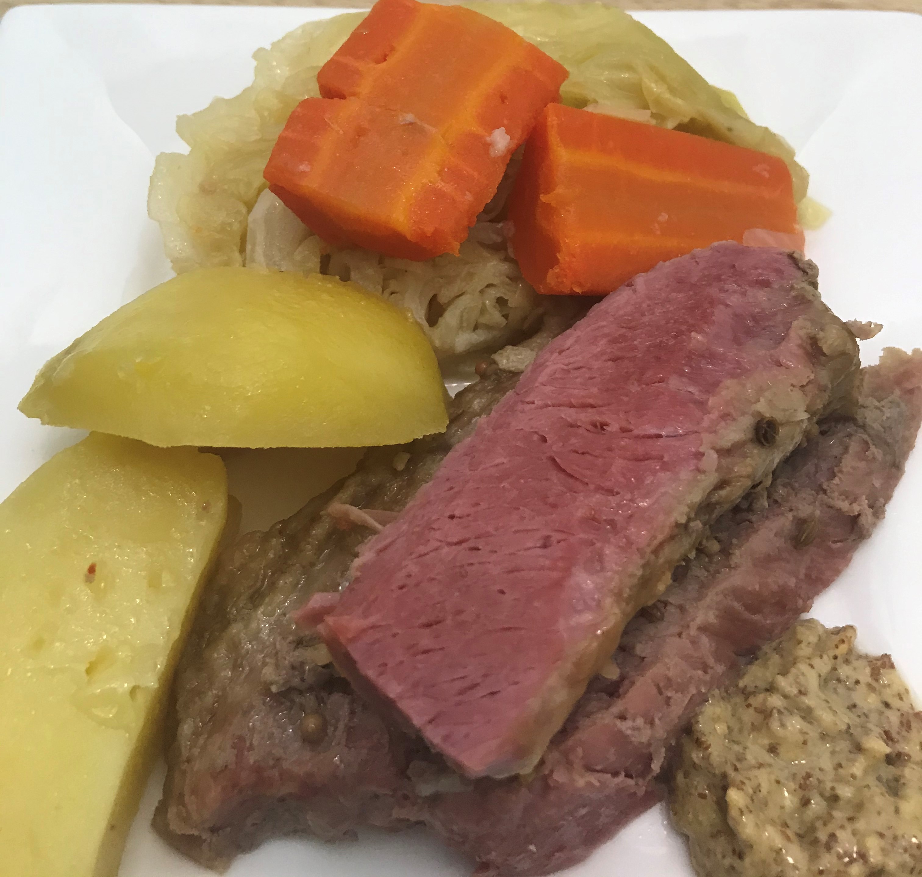 You are currently viewing Slow Cooker Corned Beef