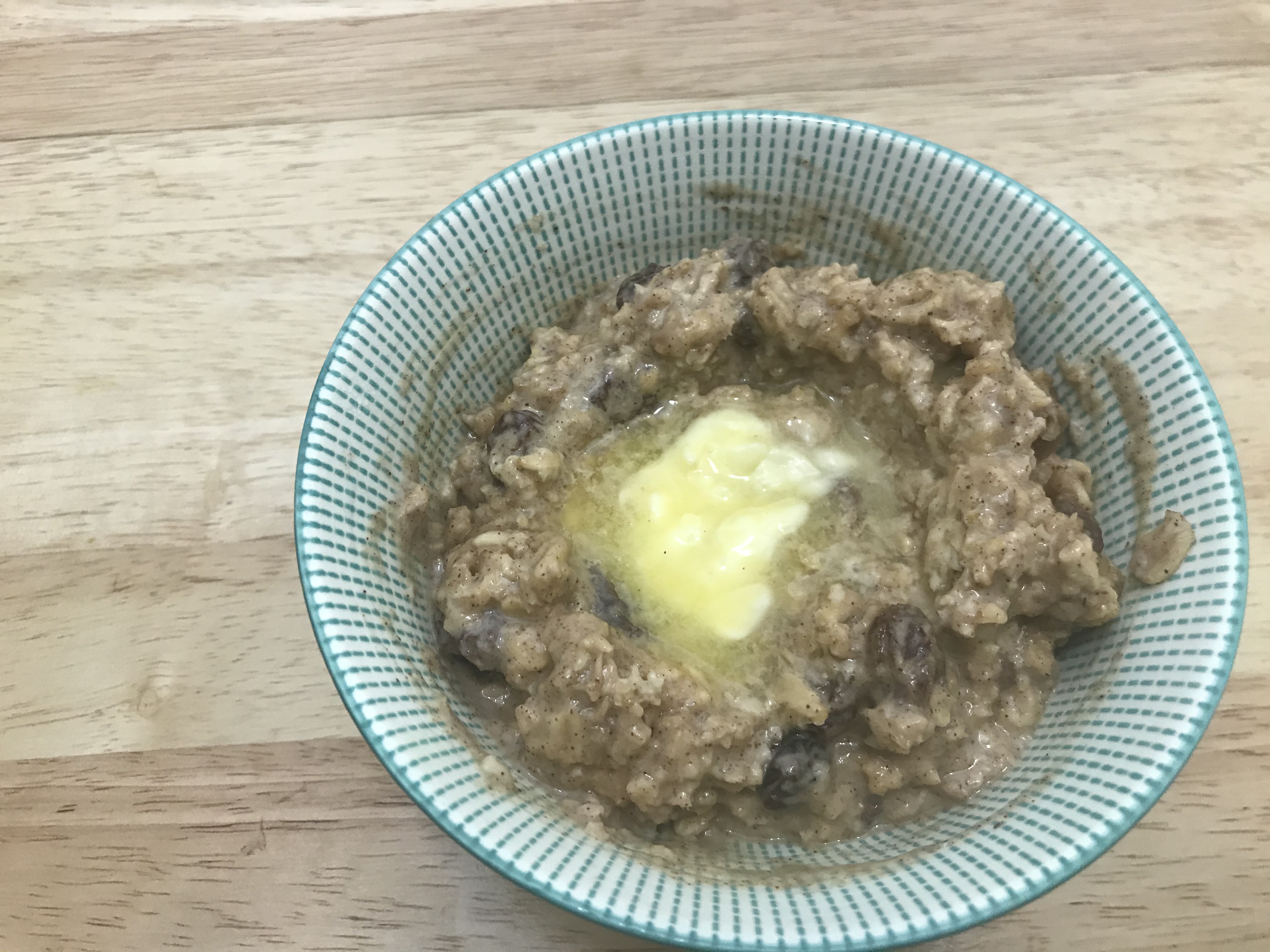 You are currently viewing Maple Raisin Brown Sugar Overnight Oats